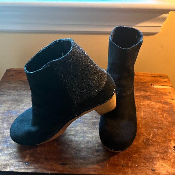 Sanita Lilly Square Clog Booties, Suede, Black Charcoal, Rare style, Size 39/8 - Picture 2 of 10